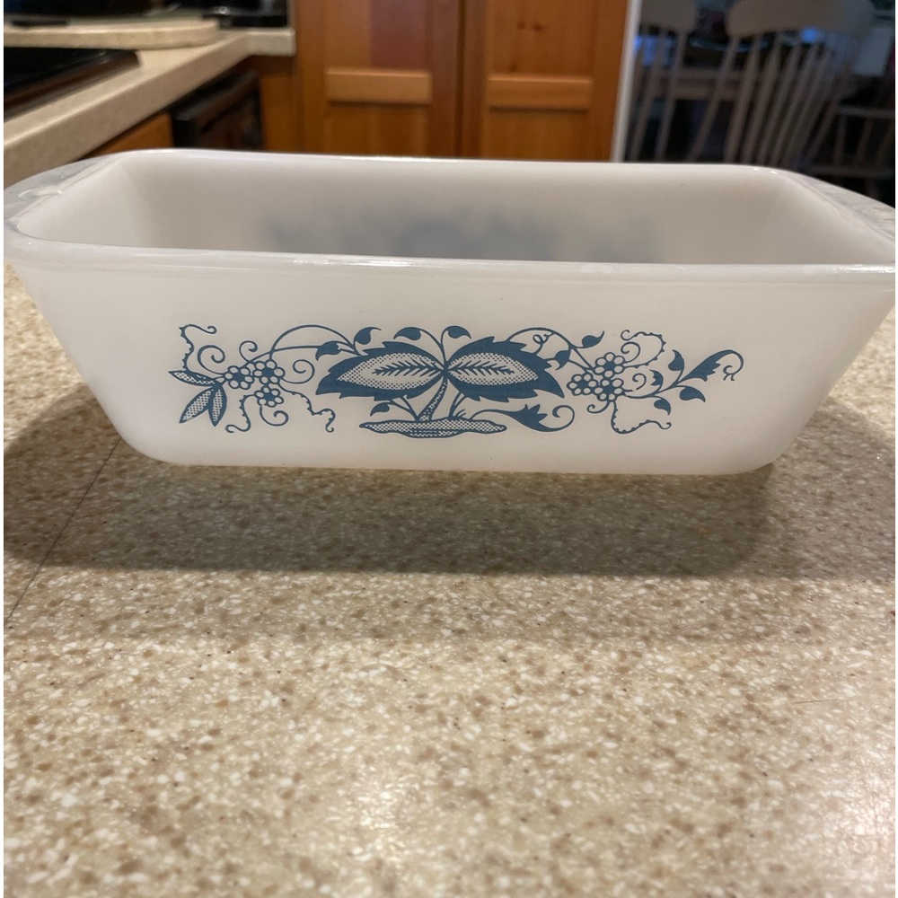 Vintage-Glasbake-1 1/2 quart-floral-blue
